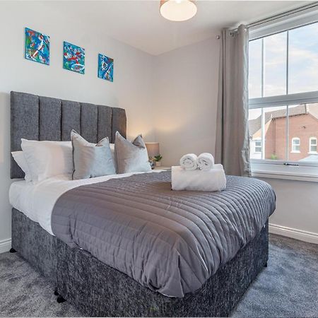 Host & Stay - The Bull Inn, 3 Double Rooms Fernhill Heath Exteriör bild