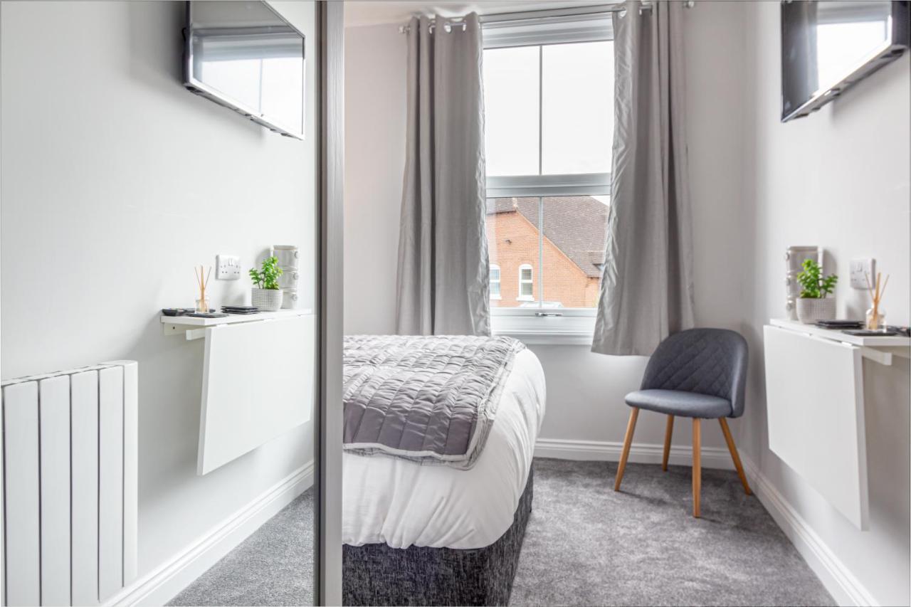 Host & Stay - The Bull Inn, 3 Double Rooms Fernhill Heath Exteriör bild