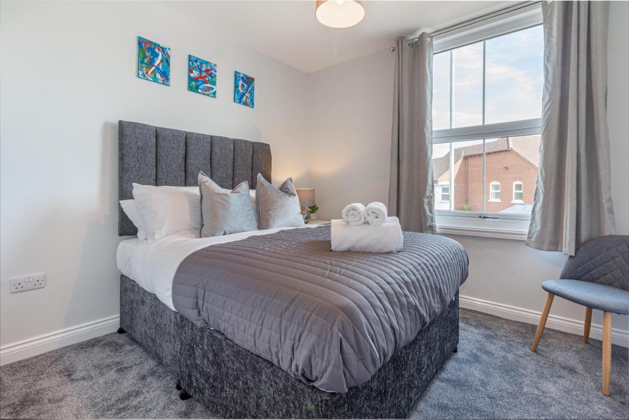Host & Stay - The Bull Inn, 3 Double Rooms Fernhill Heath Exteriör bild