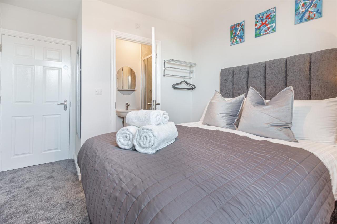 Host & Stay - The Bull Inn, 3 Double Rooms Fernhill Heath Exteriör bild