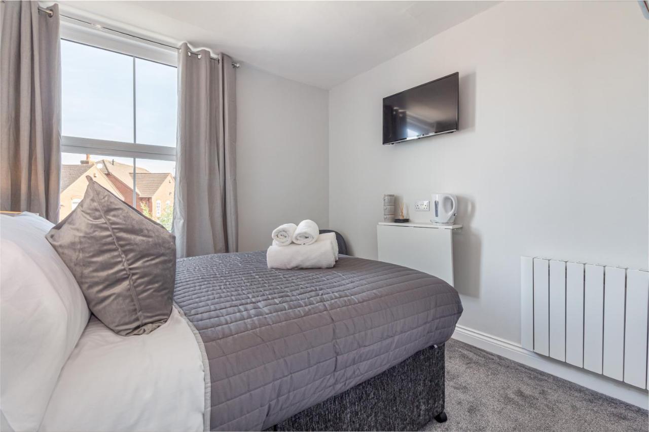 Host & Stay - The Bull Inn, 3 Double Rooms Fernhill Heath Exteriör bild