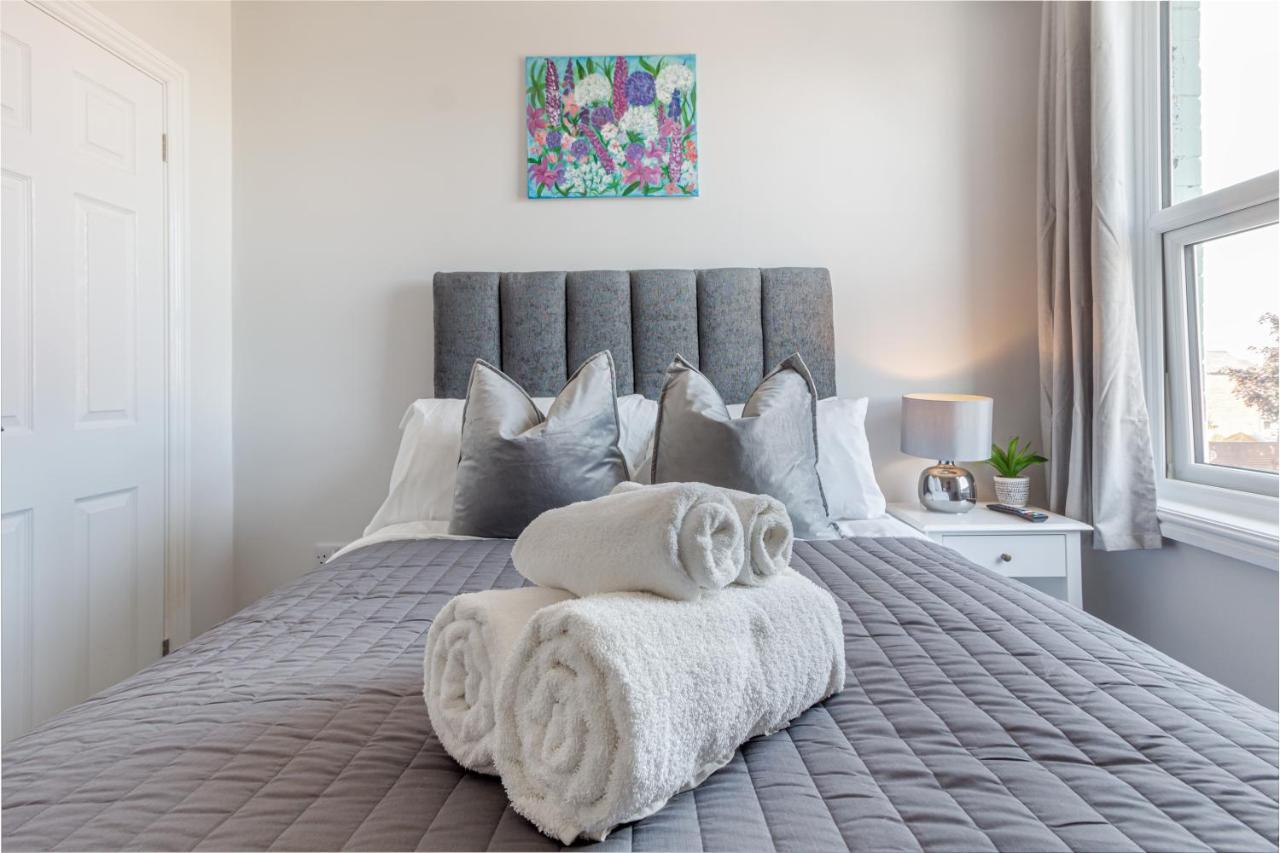 Host & Stay - The Bull Inn, 3 Double Rooms Fernhill Heath Exteriör bild